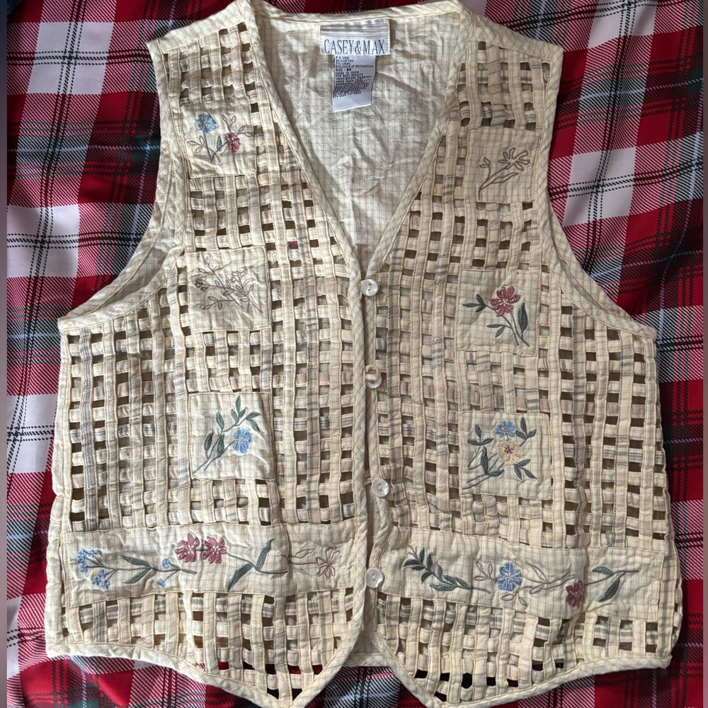 Casey & Max Yellow button vest with floral embroidery